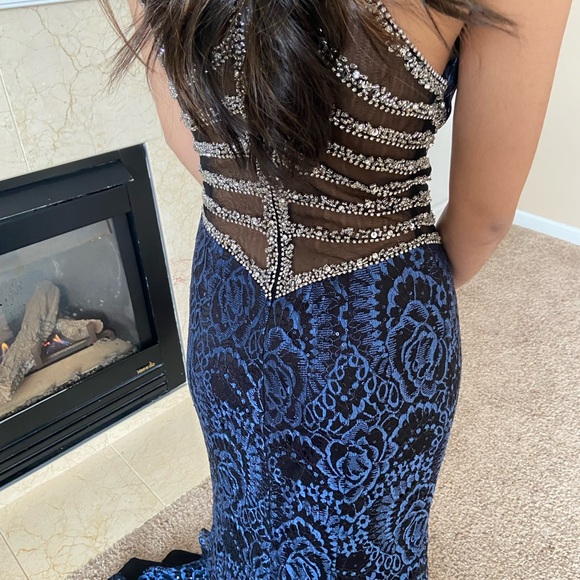 Women's V Neck Long Formal Evening Dress Size-2 - Picture 8 of 14